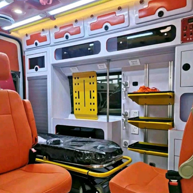英吉沙长途救护车护送病人租赁价格